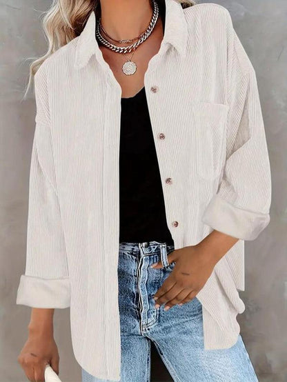 Blouse Tendance "Casual Chic" – Velours Côtelé, Manches Longues et Boutons.